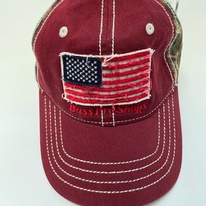 BASS PRO SHOPS AMERICAN FLAG & CAMO HAT